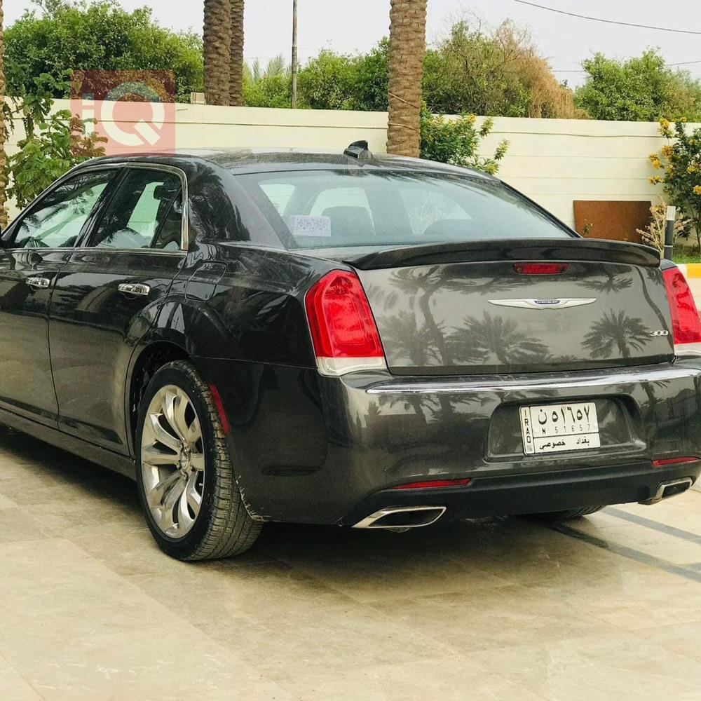 كرايسلر 300